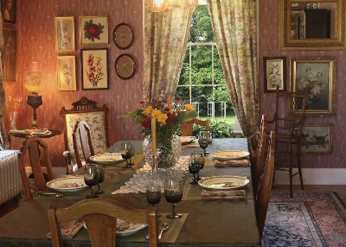 Alice's Snyder House Frühstückspension 3*