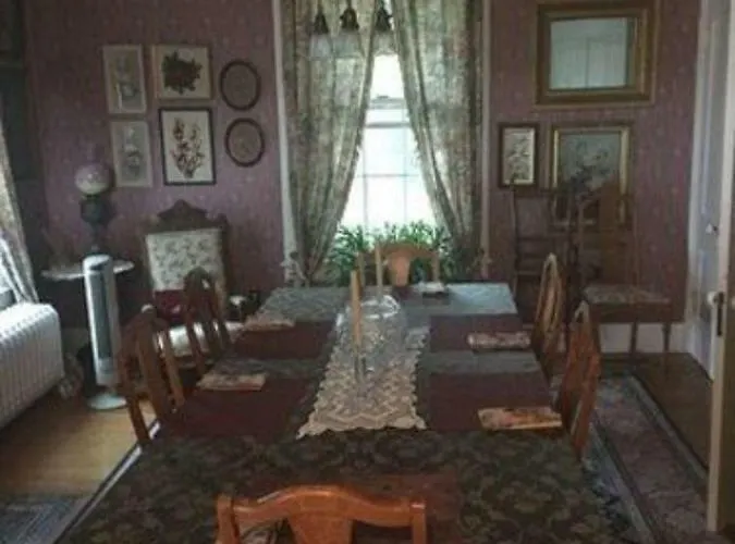 Alice's Snyder House Galena